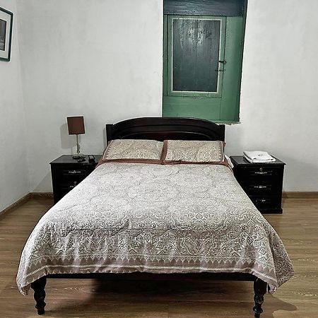 Hostal Latina Cuenca Exterior photo