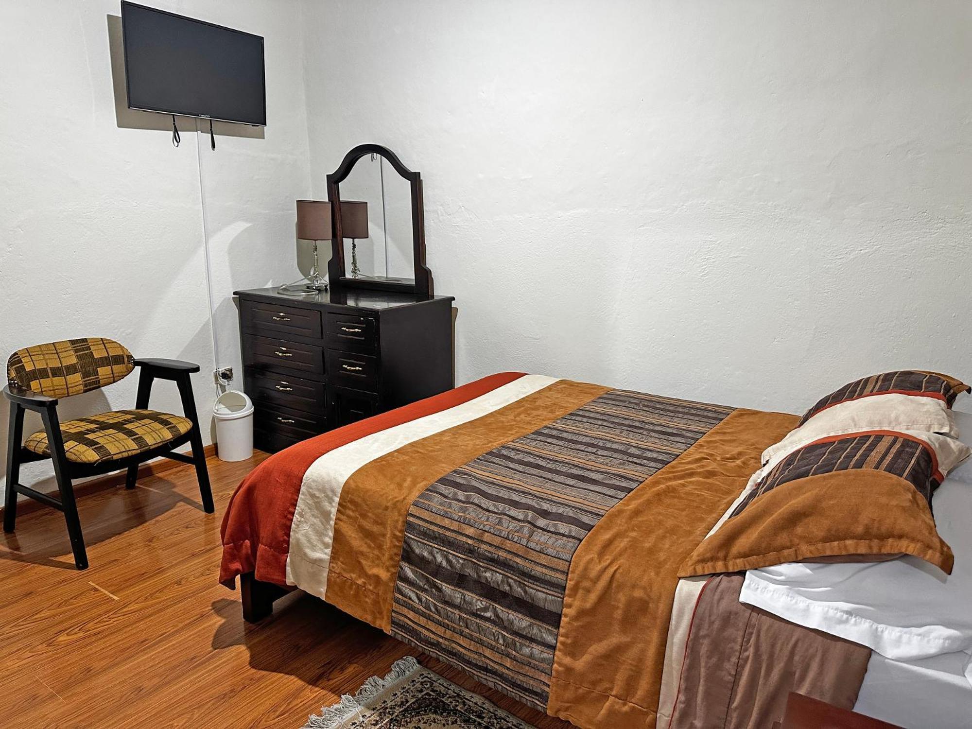 Hostal Latina Cuenca Exterior photo