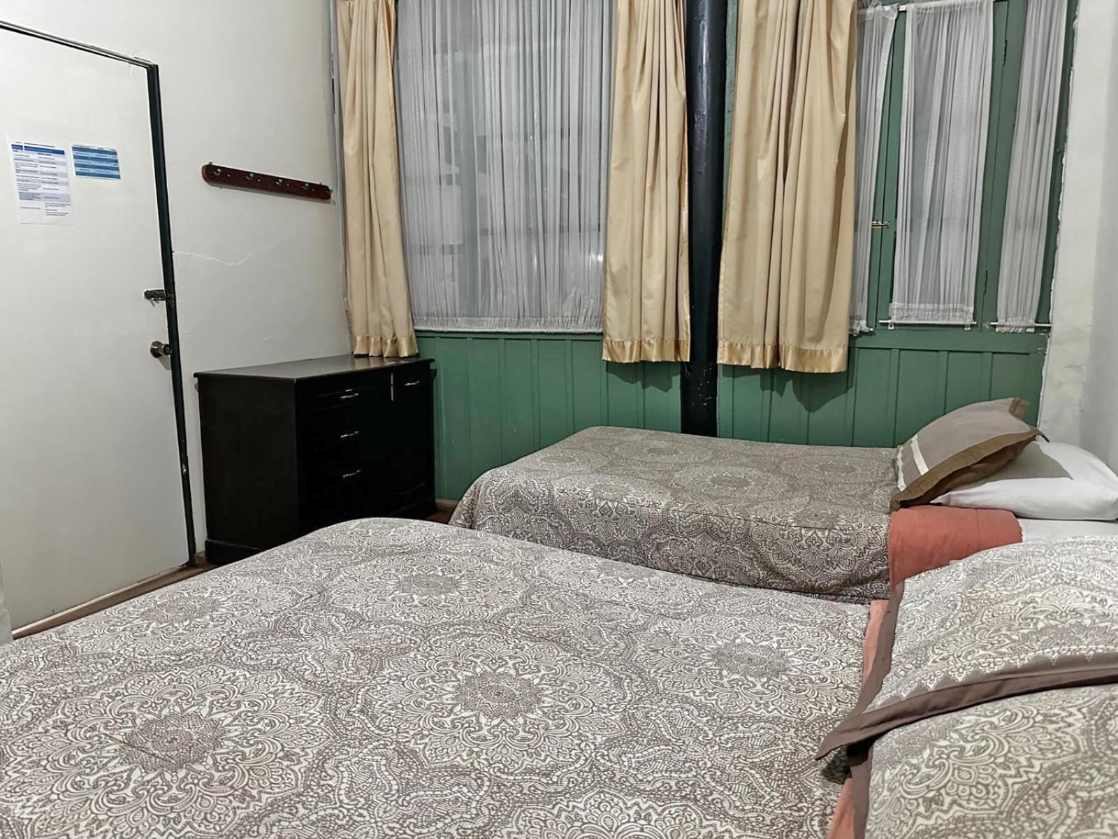 Hostal Latina Cuenca Exterior photo
