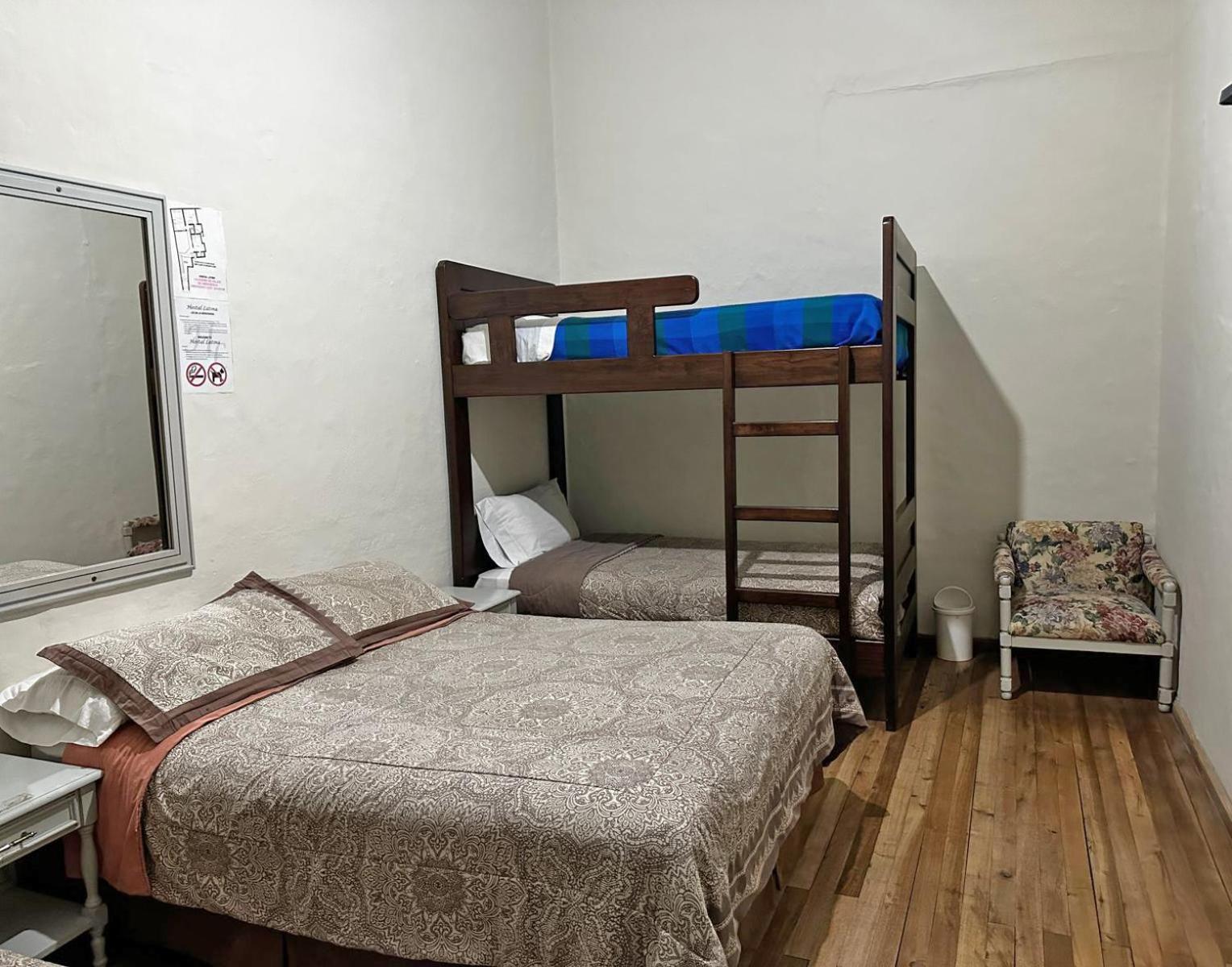 Hostal Latina Cuenca Exterior photo